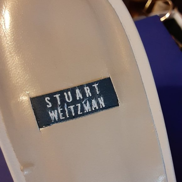 STUART WEITZMAN BEIGE POINTY TOE SLIDES MULES WITHKITTEN HEELS CUTE - Picture 2 of 4